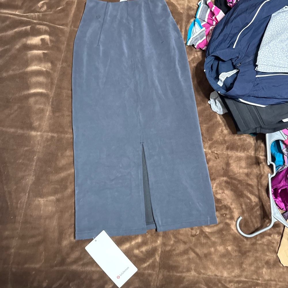 NWT 💎 lululemon athletica SoftsremeHR  Midi Skirt Size 0 - Picture 14 of 16